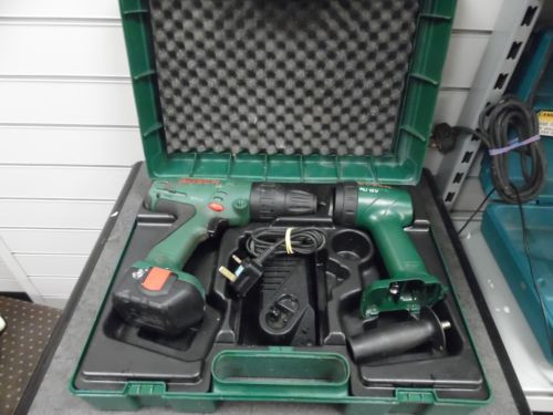 PSB 12 VE-2 DRILL AND PLI 12V TORCH 1 BATTERY ONLY