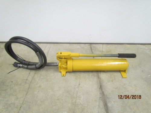 Enerpac P-80 HydraulicHand Pump With Hose and Coupler 6' Hose