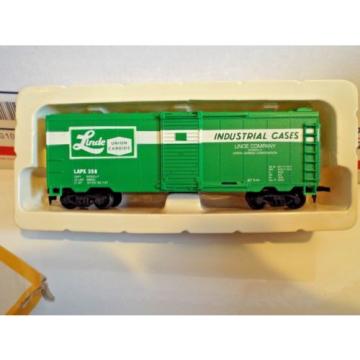 Vintage Life-Like box car &#039;Linde&#039;  IN BOX === FREE POSTAGE in the USA