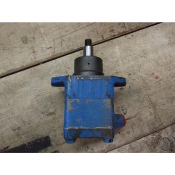 VICKERS VTM-42 HYDRAULIC STEERING PUMP. MANY APPLICATIONS!!! USED! GREAT SHAPE!!