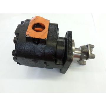 Parker 316-5030-002 Hydraulic Gear Pump 3169310451-1373300 w/ Drive Yoke