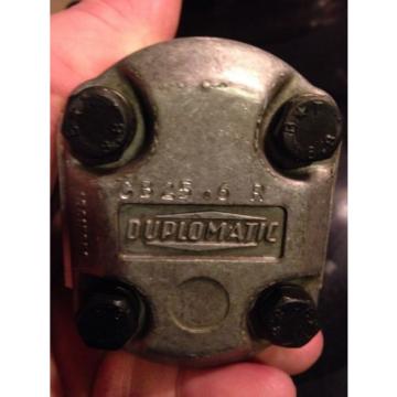DUPLOMATIC Gear Drive PUMP # 1BC1F856 CB25.6R PB6R/3.00 Machine Part