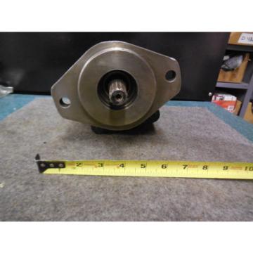 NEW PARKER COMMERCIAL HYDRAULIC PUMP # 12 324-9110-366 022