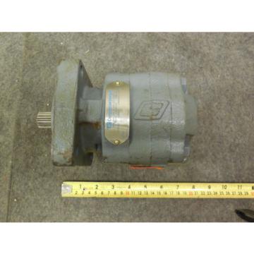 NEW PARKER COMMERCIAL HYDRAULIC PUMP # 302-9310-005