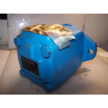 NEW EATON VICKERS LOW NOISE HYDRAULIC VANE PUMP 25 GPM 35V25A-1A22R