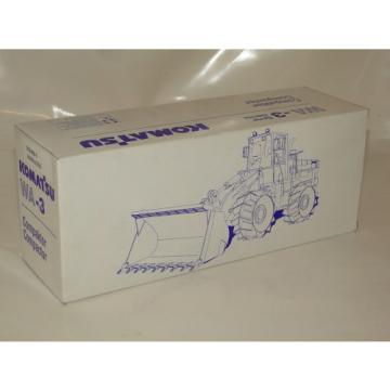 Conrad Komatsu Compactor WF 450-3 Neu NEW ORIGINAL BOX 1:50
