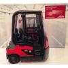 NEW MODEL Linde Tow Tractor + Cabin forklift fork lift truck MiB NEW NEW!!!