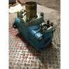 Vickers 270679 Hydraulic Vane Pump 380965 1-1/2&#034; Shaft Warranty! Fast Shipping!