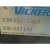 Vickers hydraulic pump 35v25a 1c22.  02-137124 #2 small image
