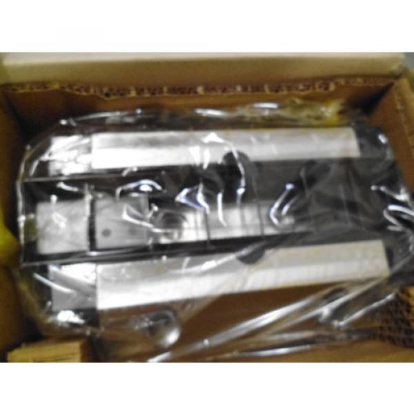 REXROTH Dutch USA R165351410 LINEAR BEARING *NEW IN BOX* #3 image