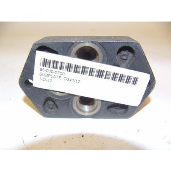 BOSCH Germany Canada REXROTH SUBPLATE 98-000-5700 G34 1/12 NEW!!! (F233) #1 image