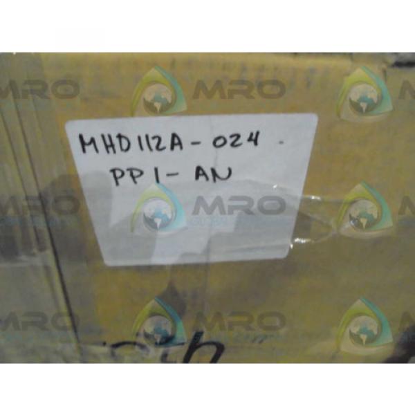 REXROTH Egypt Dutch INDRAMAT MHD112A-024-PP1-AN MOTOR  *NEW IN BOX* #1 image