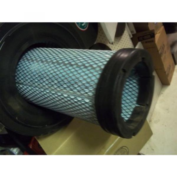 Genuine  Komatsu  Inner And Outter Air Filter Kit Part Number  600-185-5100 #3 image
