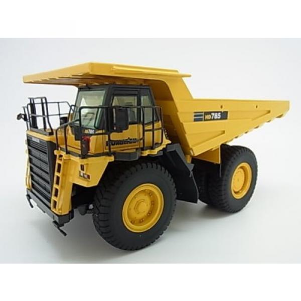 New! Komatsu 785-7 yellow dump truck diecast model 1/50 NZG f/s from Japan #1 image