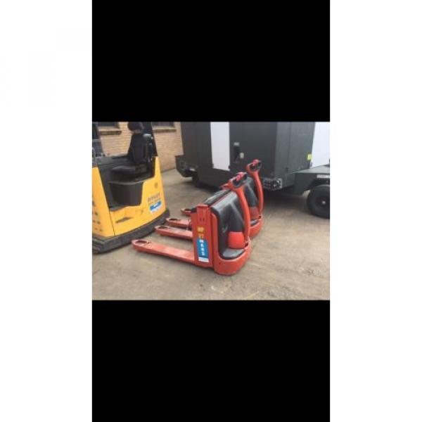 FORKLIFT , LINDE PALLET MOVER T16 , GREAT UNIT AT THIS PRICE , CHEAP AS CHIPS #1 image