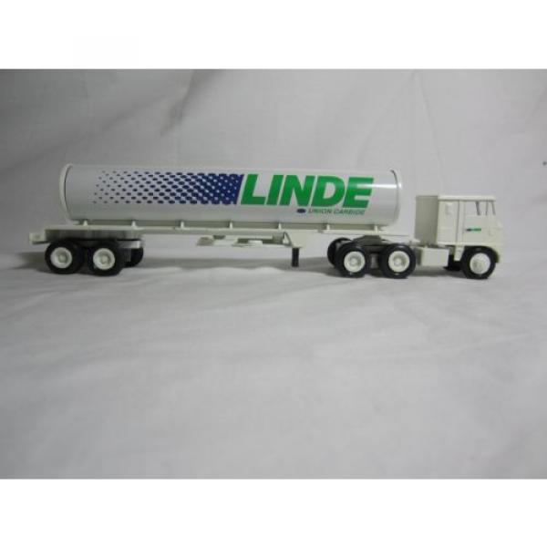 Winross 1981 LINDE White 7000 Tanker #3 image