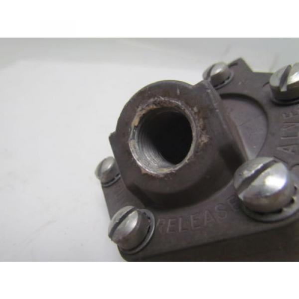 Rexroth P52935-4 Aluminum quick exhaust valve 1/2#034;NPT #9 image