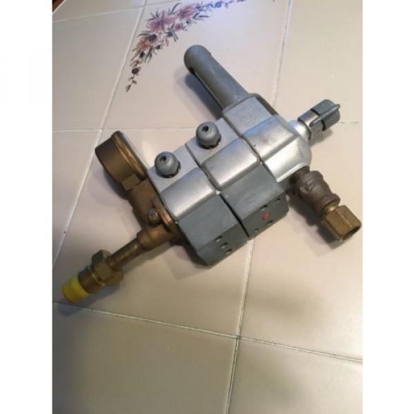 New Oxweld. Gas Regulator And Flowmeter Type R-502 Linde Products Argon NOS #8 image