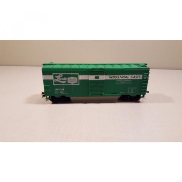 Life-Like Linde Union Carbide Box Car HO H0 Model Train #1 image