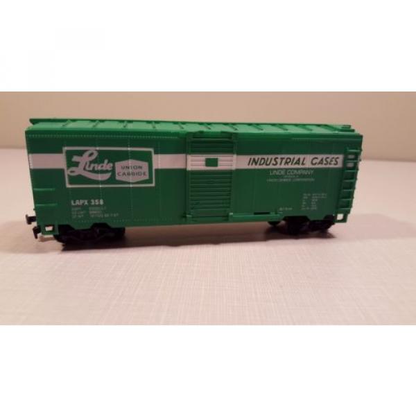 Life-Like Linde Union Carbide Box Car HO H0 Model Train #2 image