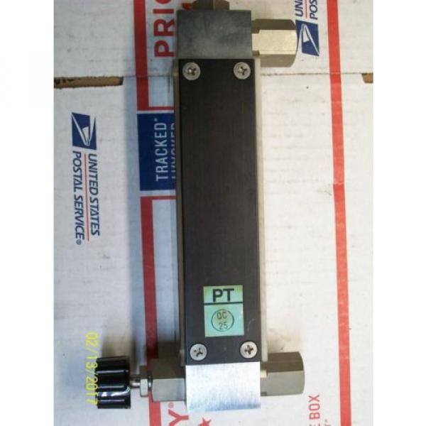 UNION CARBIDE LINDE GLASS TUBE FLOW METER  R-8M-75-1 , S-925-J-193-AAA #3 image
