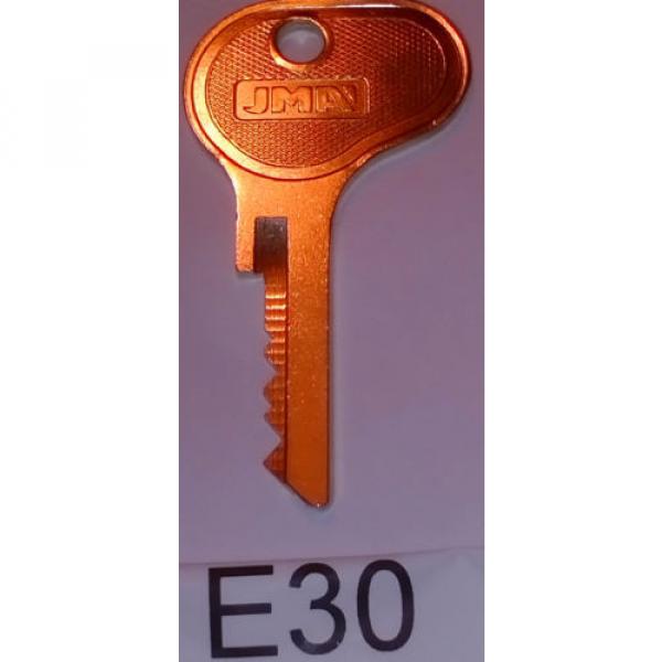 E30 FORKLIFT KEY CUT TO CODE FOR BOSCH, STILL, YALE, LINDE JUNGHEINRICH ETC NEW. #1 image