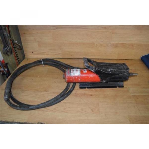 Hydraulic air operated pump Blackhawk USA with hose Body Ram power puller #1 image
