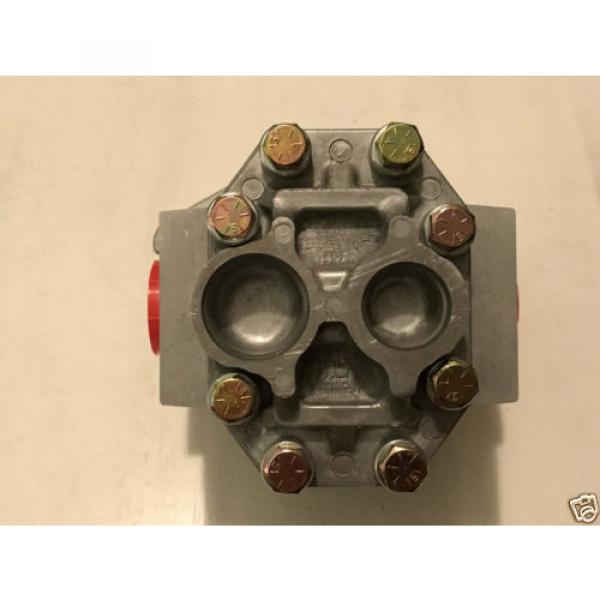 Prince Manufacturing SP25A27A9H2-L Hydraulic Gear Pump 20.74 GPM 3000 PSI #3 image
