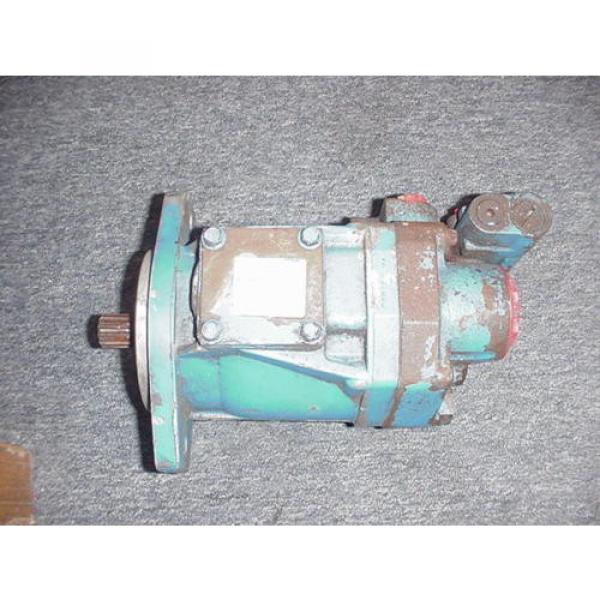 Vickers Eaton  Hydraulic Pump 02-466220, PVE012R05AUB0B21240001001AGCD0A PVE012 #3 image