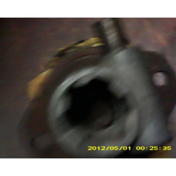 Vicker&#039;s Vane Hydraulic Pump  for Ford 3400 #4 image