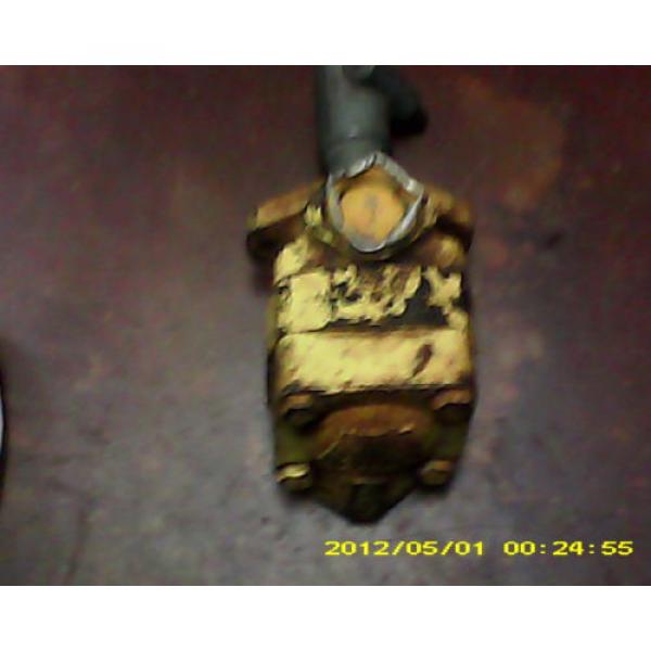 Vicker&#039;s Vane Hydraulic Pump  for Ford 3400 #8 image
