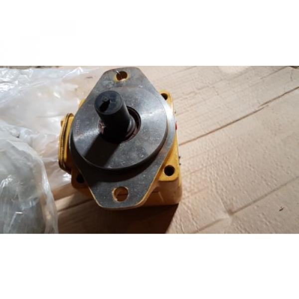 New Caterpillar Vane Hydraulic Pump Fixed Displacement 215-7797 / 2157797 #2 image