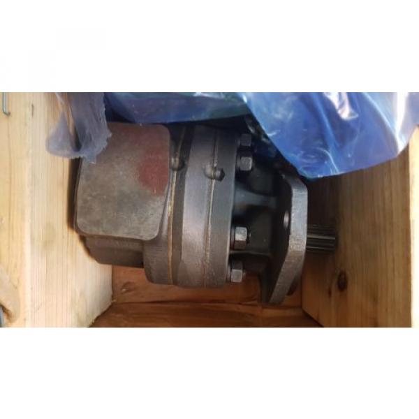 New Komatsu Haldex Hydraulic Pump 876530 / 1270514H91 Made in USA #1 image