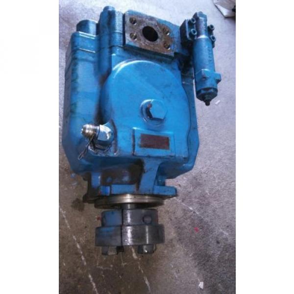 VICKERS HYDRAULIC PUMP. NO PART NUMBER. #1 image