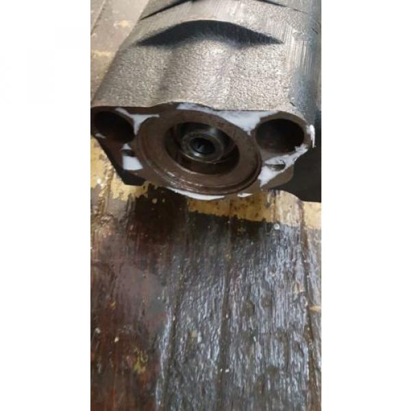 New John Deere AT103944 Hydraulic Pump Fits Loaders 544E 544G #2 image