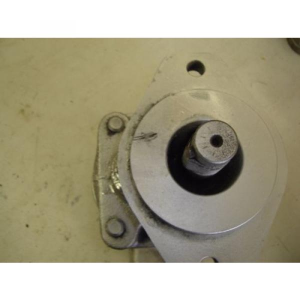 COMMERCIAL INTERTECH HYDRAULIC PUMP 324 9110 268 FREE SHIPPING #9 image