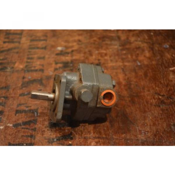 WEBSTER B SERIES HYDRAULIC PUMP 34689-99, NEW #49904-4 #2 image
