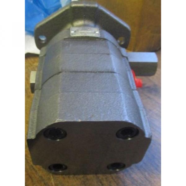 NEW CONCENTRIC HYDRAULIC GEAR PUMP 5ZPL7 1080086 #4 image