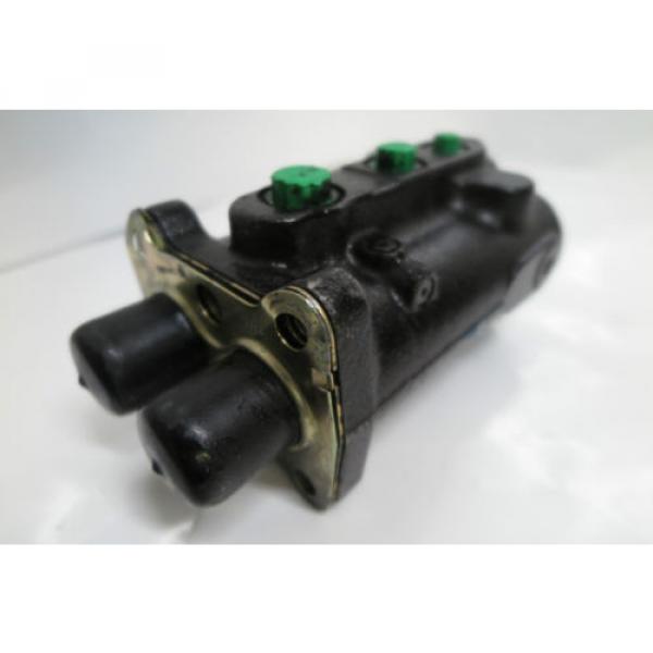 hydraulic double shaft pump valve 02397532 #8 image