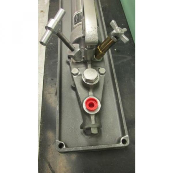 Mansfield &amp; Green 10,000 PSI Hand Actuated Hydraulic Pump BR #8 image