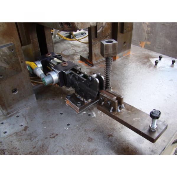 Hydraulic Press Station Barnes 7.5HP Power Unit Omron PLC Cylinder Punch Die #6 image
