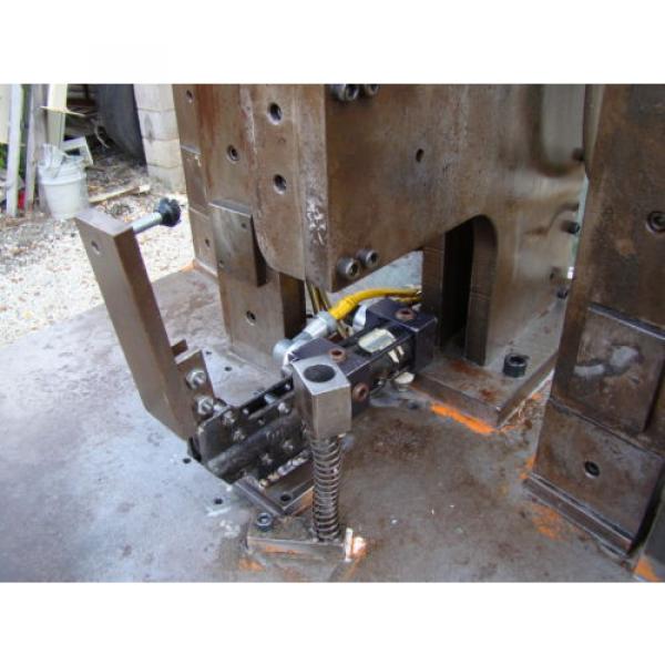 Hydraulic Press Station Barnes 7.5HP Power Unit Omron PLC Cylinder Punch Die #7 image