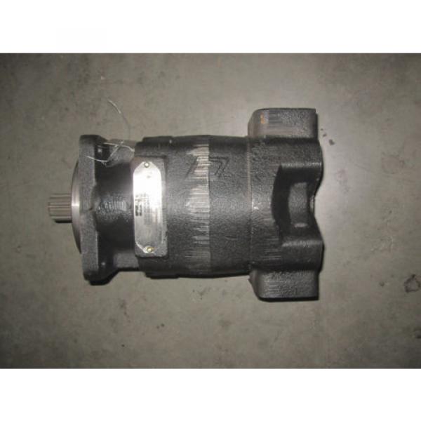 NEW PARKER COMMERCIAL HYDRAULIC PUMP # 323-9210-091 #1 image
