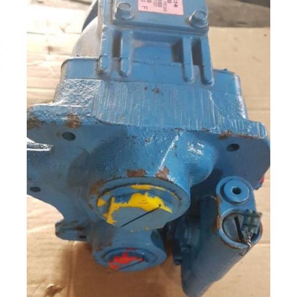 origin Eaton Vickers Hydraulic Pump PVE19AR05AB10B16240001001AGCDF / 02-341636 #4 image