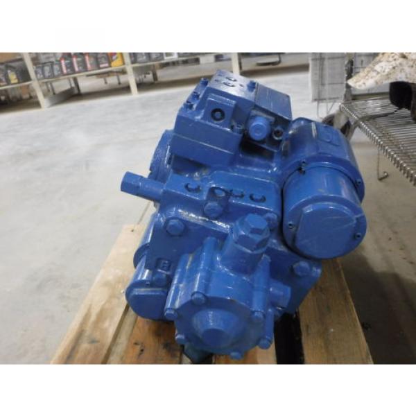 Eaton Hydrostatic Pump 7620-105 Hydraulic Industrial Commercial Pumps Tractor #4 image