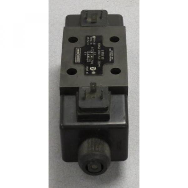 DENISON Hydraulics Directional Valve M/N:A4D02 3751 0902 B5W06 CODE: 026-57686 T #3 image