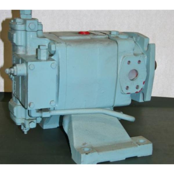 Denison Hydraulic Pump amp; Mount w Servo Control 336 HP P46V-02P-103-2R01-1D04 #2 image