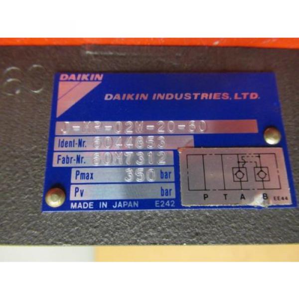DAIKIN HYDRAULIC VALVE J-MP-02W-20-60 JMP02W2060 6044853 350 BAR MAX Origin #2 image