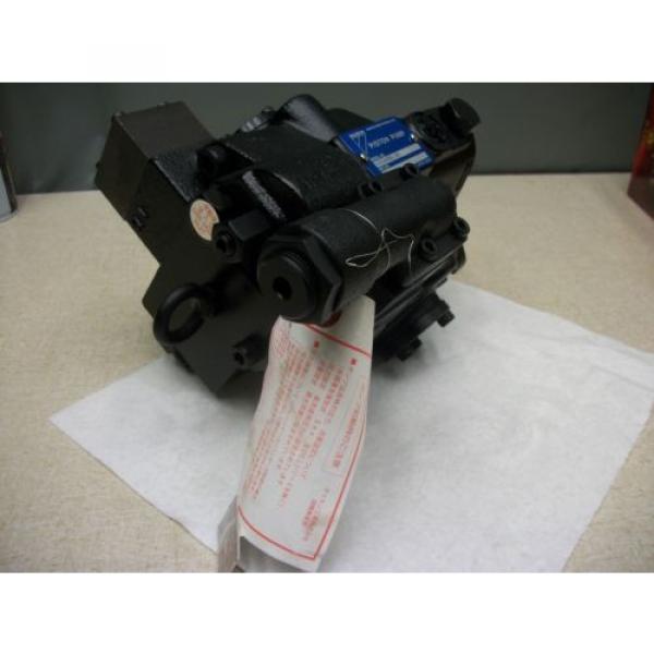 Dakin V Seires Piston Pump Brand origin V15A1RX-95815 Mori Seiki Hydraulic Pump #4 image
