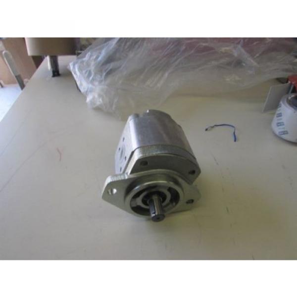 hydraulic pump MODEL#AZPG22-32 #1 image